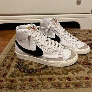 Nike Blazer Mid ‘77 Vintage, size 7.5, white/black